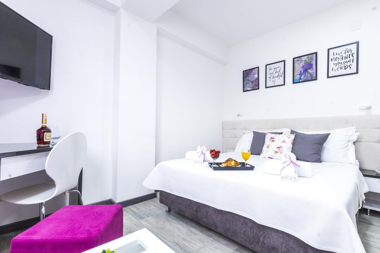 Astera Apart Hotel Skopje Bagian luar foto