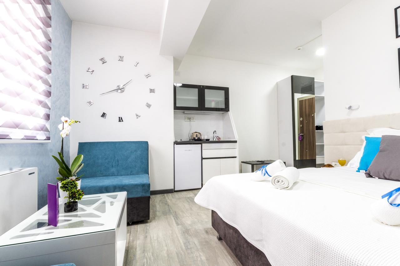 Astera Apart Hotel Skopje Bagian luar foto