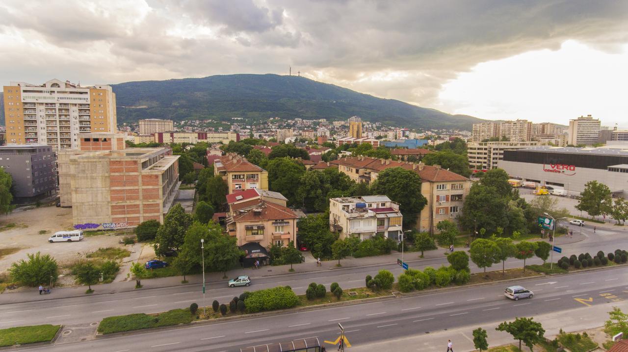 Astera Apart Hotel Skopje Bagian luar foto